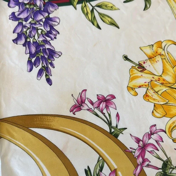 Vintage Gucci Silk scarf - Picture 11 of 16